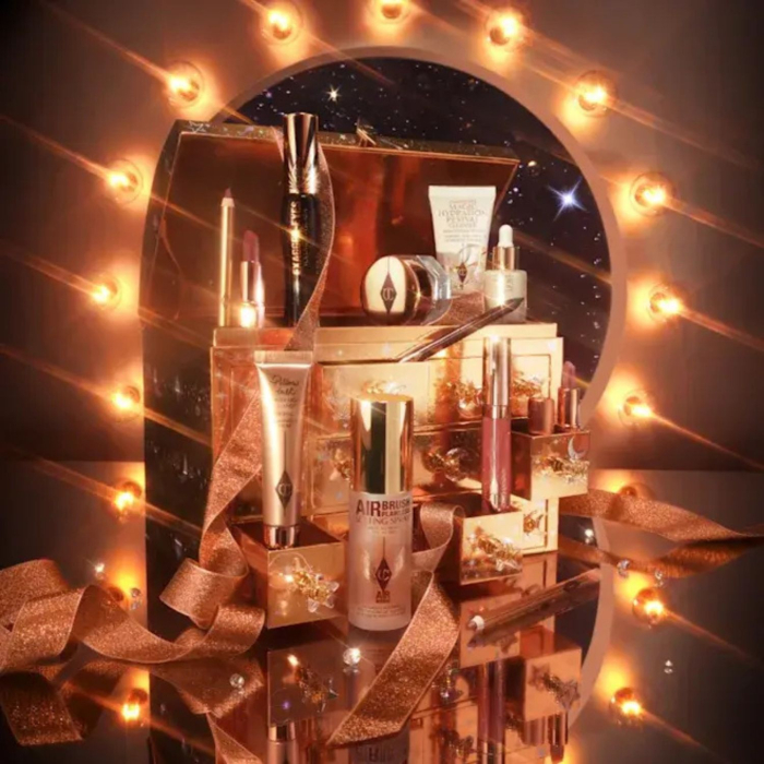 Адвент календар CHARLOTTE TILBURY Charlottes Beauty Treasure Chest 12шт.