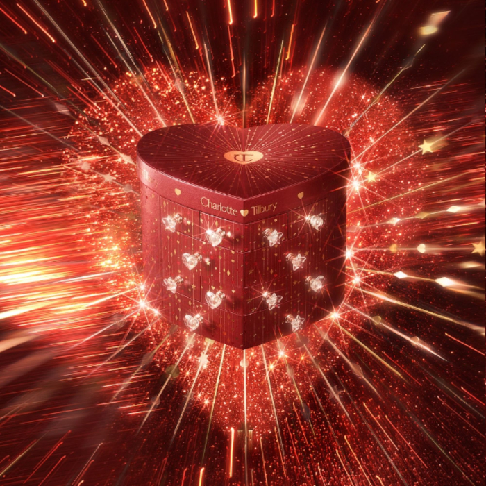 Адвент календар CHARLOTTE TILBURY Charlotte's Beauty Treasure Chest Of Love 12шт.