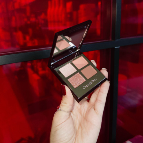 Палетка тіней CHARLOTTE TILBURY Luxury Palette Pillow Talk Dreams 6g у відтінку: Pillow Talk DREAMS