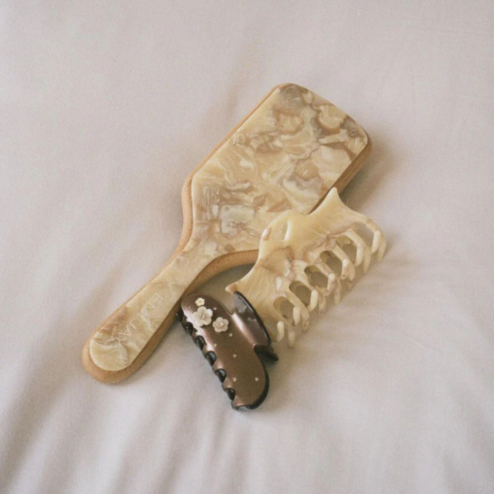 Щітка бамбукова для волосся Chantilly EMI JAY BambooPadlle Brush in Chantilly