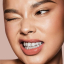 Глянцевый бальзам для губ Fenty Beauty Gloss Bomb Stix High-Shine Gloss Stick 3,6г у відтінку: 03 fenty glow