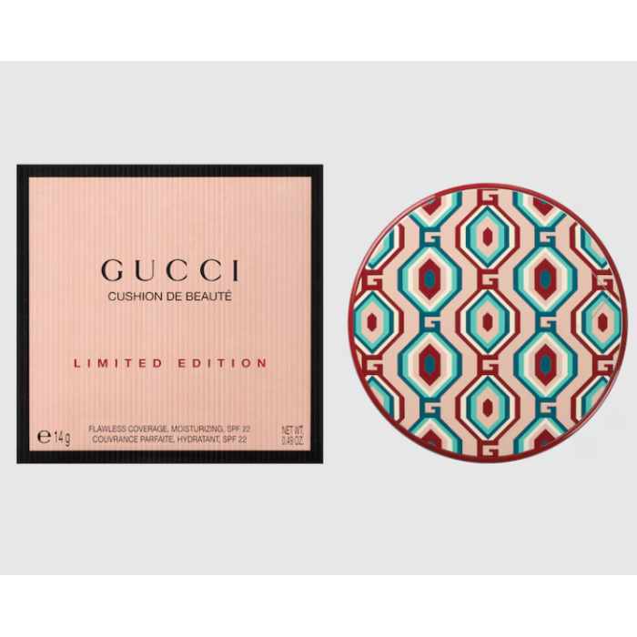 Тональный кушон Gucci Cushion de Beauté SPF foundation Limited Edition в оттенке 02.5