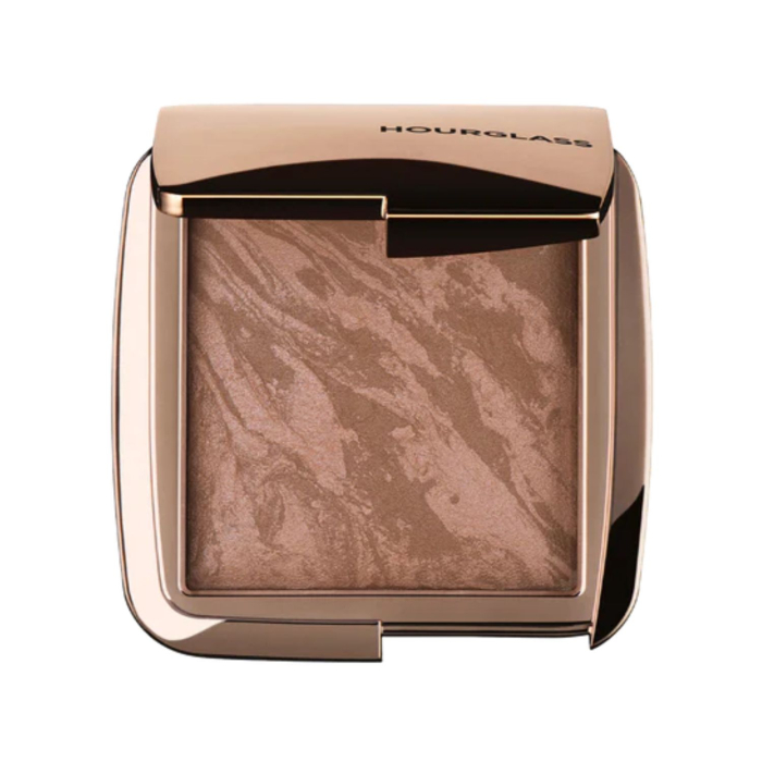 Бронзер для лица HOURGLASS Ambient lighting bronzer 11g в оттенке: Luminous Bronze Light Бронзер для лица HOURGLASS Ambient lighting bronzer 11g в оттенке: Luminous Bronze Light
