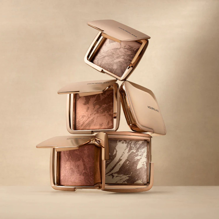 Бронзер для лица HOURGLASS Ambient lighting bronzer 11g в оттенке: Luminous Bronze Light