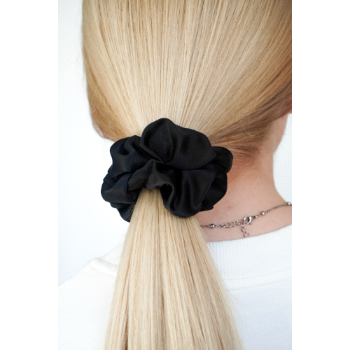 Шелковая резинка для волос Forma Store в размере М в оттенке: Черный