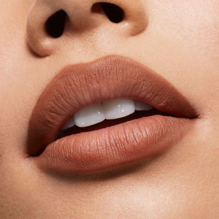 Олівець для губ KYLIE Lip Liner Pencil 1.14g у відтінку: coconut 2.0
