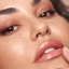 Помада для губ HUDA BEAUTY Power Bullet Cream Glow 3g у відтінку Honey Bun