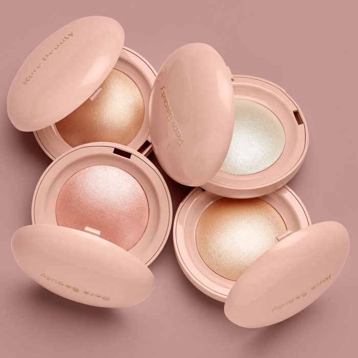 Хайлайтер для обличчя RARE BEAUTY Silky Touch Highlighter 2.8g у відтінку: Enlighten