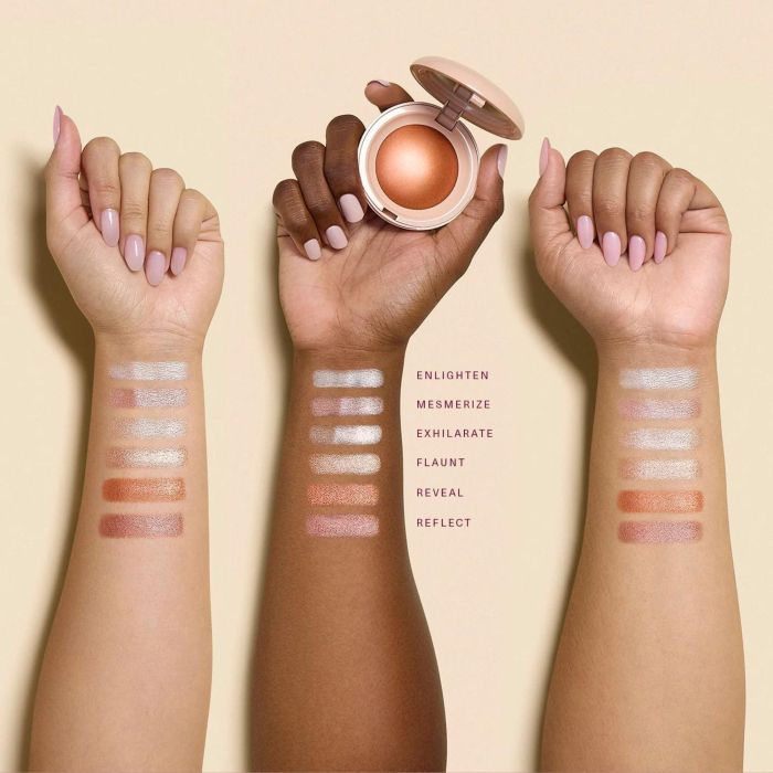 Хайлайтер для обличчя RARE BEAUTY Silky Touch Highlighter 2.8g у відтінку: Enlighten