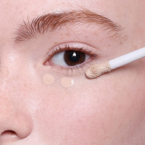 Консилер для обличчя REFY Hydrating serum based brightening concealer 4.5ml у відтінку: 03