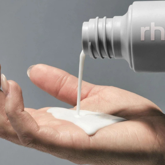Зволожувальна есенція для обличчя RHODE Glazing Milk 124ml