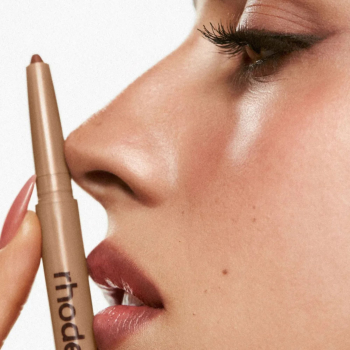 Карандаш для губ RHODE Peptide lip shape 0.75g в оттенке: Lean