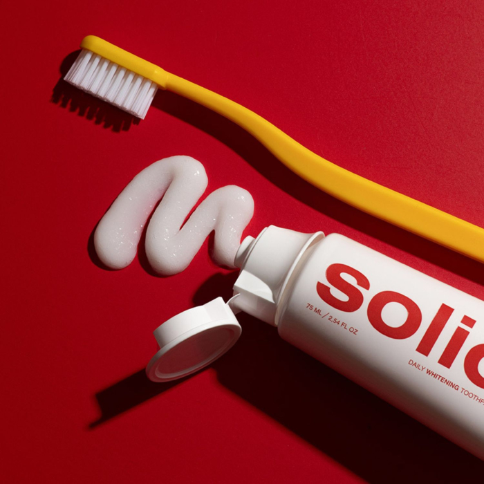 Щоденна відбілювальна зубна паста SOLIDENT Daily Whitening Toothpaste 90ml зі смаком: Pineapple mint