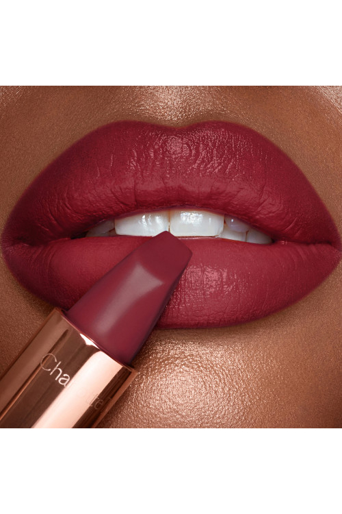 Помада Charlotte Tilbury LIMITED EDITION K-ROMANCE Matte Revolution Lipstick 3.5g 