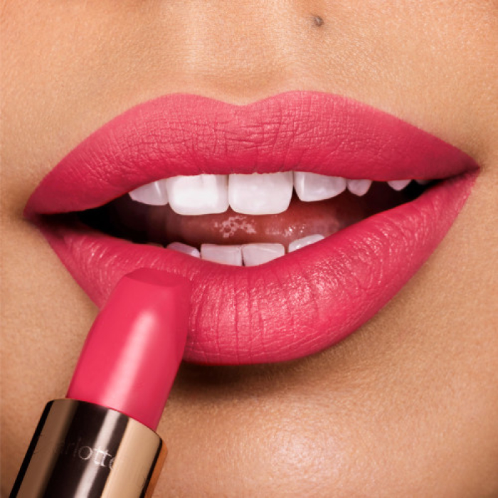 Помада Charlotte Tilbury Matte Revolution Lipstick у відтінку LOST CHERRY 3.5g