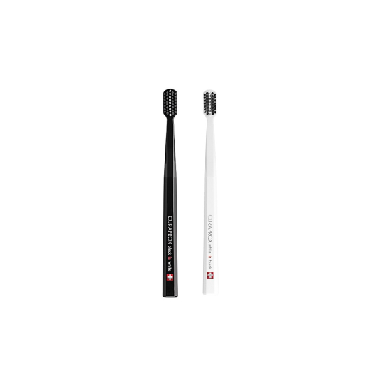 Набор зубных щеток Curaprox White is Black Duo (2 шт.)