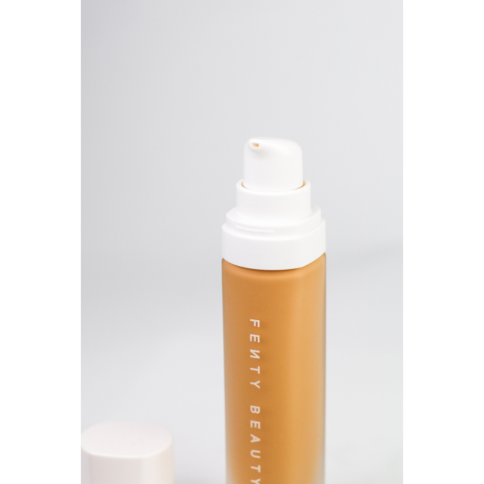 Тональный крем Fenty Beauty PRO FILT'R Soft Matte Longwear Foundation 260 (без коробки)