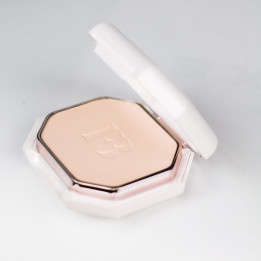 Пудра Fenty Beauty Pro Filt'r Soft Matte Powder Foundation 105