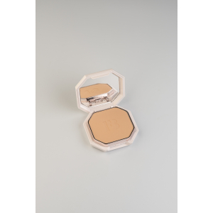 FENTY BEAUTY Пресована пудра у відтінку: 210