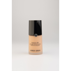 Тональний засіб GIORGIO ARMANI Luminous Silk Oil-Free Foundation у відтінку 4.25