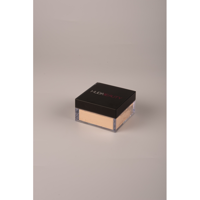 Розсипчаста пудра HUDA BEAUTY Easy Bake Loose Baking & Setting Powder 20 g у відтінку: BANANA BREAD
