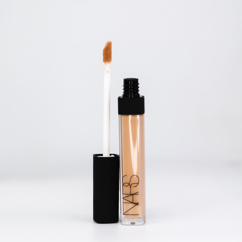 Консиллер NARS RADIANT CREAMY CONCEALER LIGHT 2.3 MADELEINE
