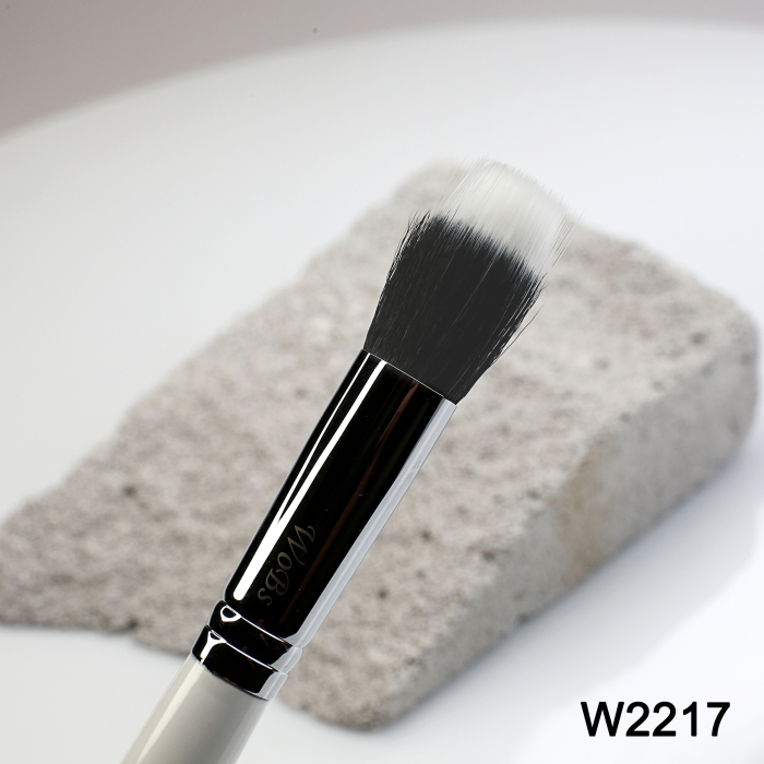 WOBS Пензлик для тону (синтетика) W2217