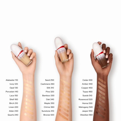 Тональная основа SHISEIDO Revitalessence Skin Glow Foundation SPF30, 30 мл в оттенке: 250 Sand