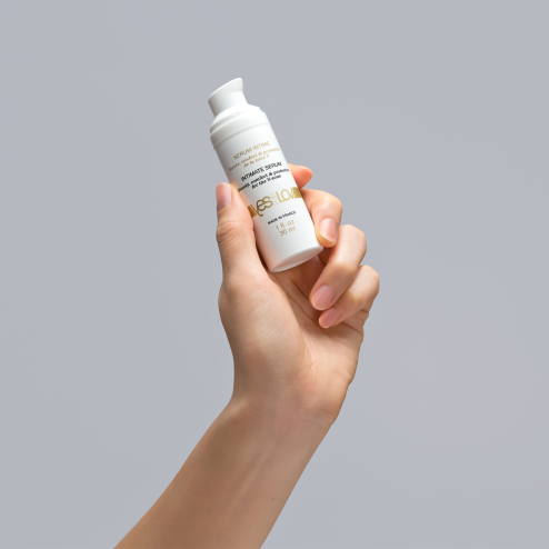 Сиворотка для догляду  за інтимною зоною V-Serum  YESforLOV (Франція)