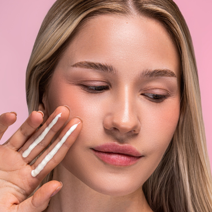 Щоденний зволожувальний сонцезахисний крем ZOLA SPF 50 Skinbase 40 мл